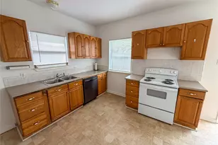 114 E Hull St, Denison, TX 75021 - Photo 10