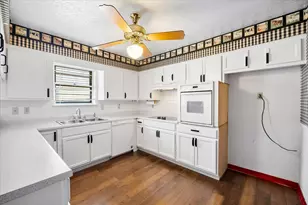 1320 Lexington Dr, Garland, TX 75041 - Photo 6