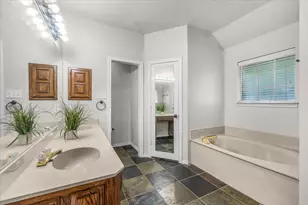 413 Flagstone Dr, Burleson, TX 76028 - Photo 16