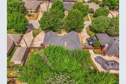 413 Flagstone Drive, Burleson, TX 76028 - Photo 22