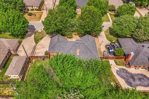 413 Flagstone Dr, Burleson, TX 76028 - Photo 22