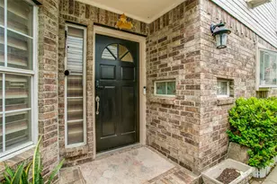 9432 Blue Jay Way, Irving, TX 75063 - Photo 2