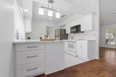 404 Knoll Wood Court, Euless, TX 76039 - Photo 16