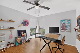 925 Easton Pl, Dallas, TX 75218 - Photo 22