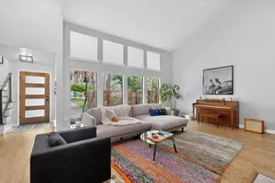 925 Easton Pl, Dallas, TX 75218 - Photo 8