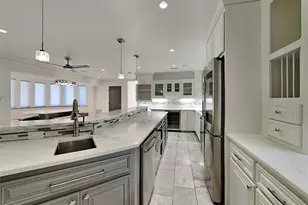 6915 Forestglade Cir, Dallas, TX 75230 - Photo 4