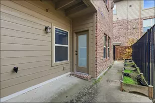 555 Waterloo Dr, Lewisville, TX 75067 - Photo 12