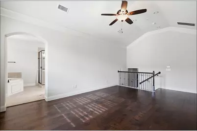 555 Waterloo Drive, Lewisville, TX 75067 - Photo 34