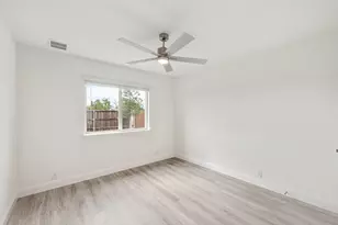 3128 Golden Sunset Ct, Mesquite, TX 75181 - Photo 20