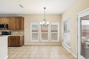 1244 Catherine Ln, Burleson, TX 76028 - Photo 14