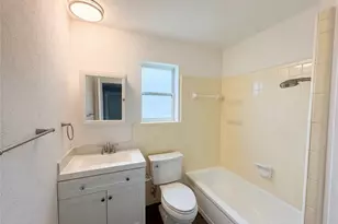 913 Jayellen Ct, Burleson, TX 76028 - Photo 10