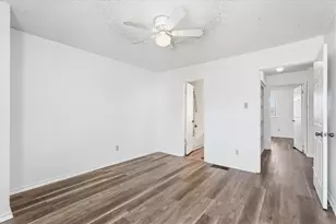 2710 Wimbledon Ct, Garland, TX 75041 - Photo 18