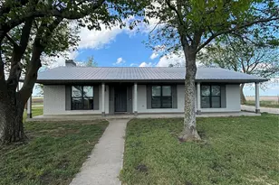 3949 Co Rd 302, Muenster, TX 76252 - Photo 1
