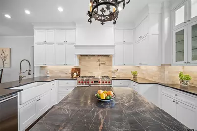 2015 Stonegate, Tyler, TX 75703 - Photo 8