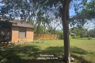 2613 McGee St, Fort Worth, TX 76112 - Photo 2