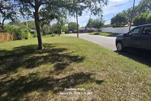 2613 McGee St, Fort Worth, TX 76112 - Photo 6