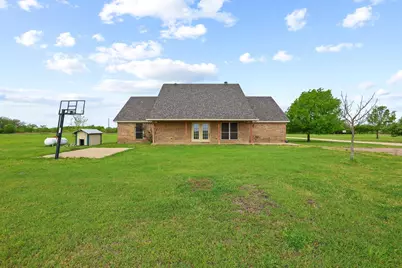 386 Scoggins Road, Tioga, TX 76271 - Photo 26