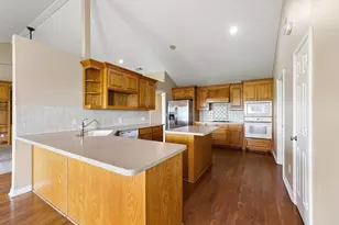 386 Scoggins Rd, Tioga, TX 76271 - Photo 12