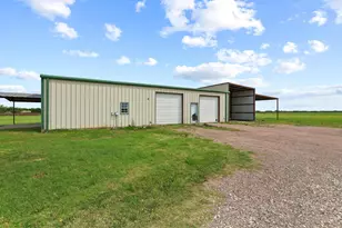 386 Scoggins Rd, Tioga, TX 76271 - Photo 28