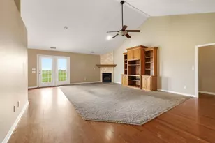 386 Scoggins Rd, Tioga, TX 76271 - Photo 10