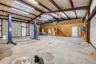 386 Scoggins Rd, Tioga, TX 76271 - Photo 30