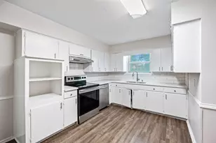 1115 Indian Creek Trail, Dallas, TX 75241 - Photo 10