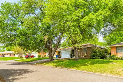 1115 Indian Creek Trail, Dallas, TX 75241 - Photo 4