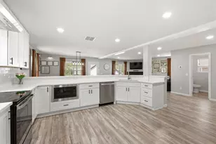 776 E Fulton St, Van Alstyne, TX 75495 - Photo 14