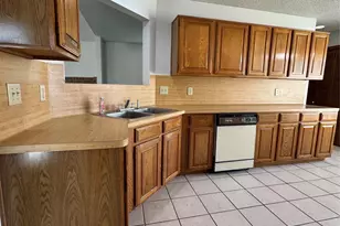 5824 Emrose Terrace, Dallas, TX 75227 - Photo 4