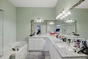 2101 Oak Manor Dr, Bedford, TX 76021 - Photo 28
