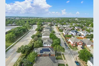 2101 Oak Manor Drive, Bedford, TX 76021 - Photo 8