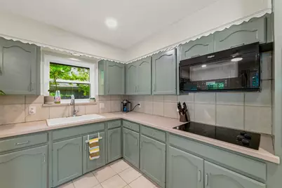 514 Huntingdon Court, Irving, TX 75061 - Photo 12