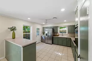 514 Huntingdon Ct, Irving, TX 75061 - Photo 10