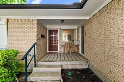 514 Huntingdon Court, Irving, TX 75061 - Photo 4