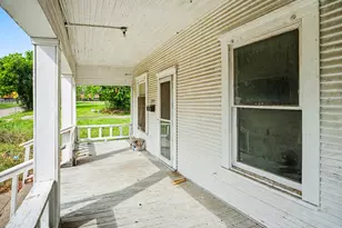 108 E Tyler St, Ennis, TX 75119 - Photo 4