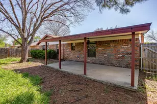 728 NW Douglas St, Burleson, TX 76028 - Photo 26