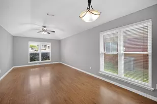 1204 Saratoga Dr, Euless, TX 76040 - Photo 6