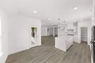 801 Trinity St, Van Alstyne, TX 75495 - Photo 10