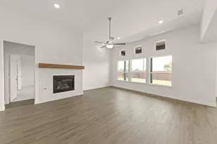 801 Trinity St, Van Alstyne, TX 75495 - Photo 4