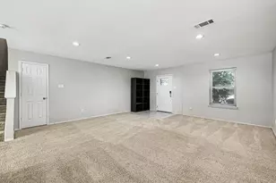 4030 Holly Leaf Ct, Dallas, TX 75212 - Photo 6