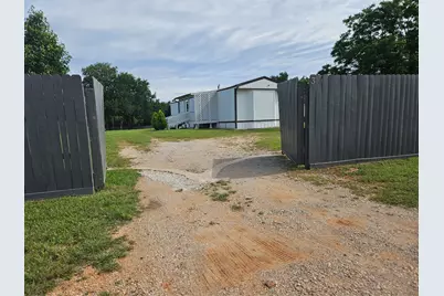 130 Trails End Circle, Millsap, TX 76066 - Photo 38