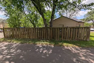 3402 Glenhaven Blvd, Dallas, TX 75211 - Photo 16