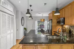 9801 Royal Ln, Dallas, TX 75231 - Photo 20