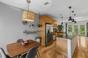 9801 Royal Ln, Dallas, TX 75231 - Photo 6