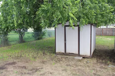 825 E North 12th Street, Abilene, TX 79601 - Photo 24