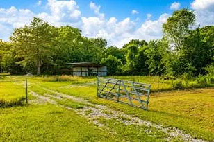 5889 Farm Road 910, Clarksville, TX 75426 - Photo 40