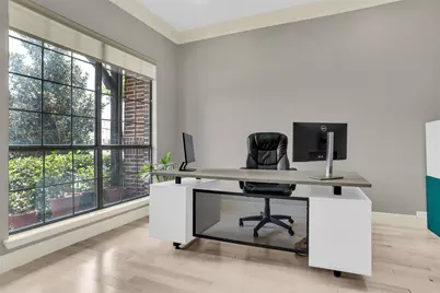 8631 Lohr Valley Road, Irving, TX 75063 - Photo 4