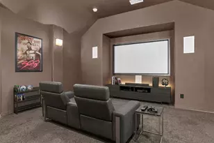 8631 Lohr Valley Rd, Irving, TX 75063 - Photo 22