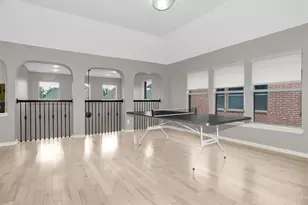 8631 Lohr Valley Rd, Irving, TX 75063 - Photo 20