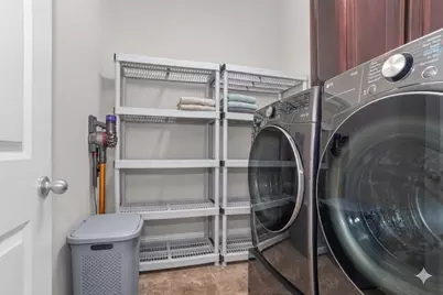 8631 Lohr Valley Road, Irving, TX 75063 - Photo 18